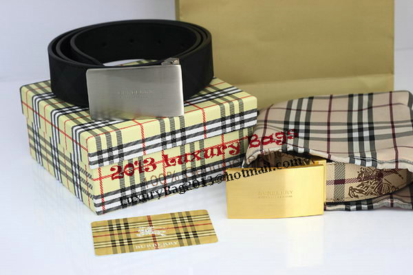 Burberry Belt B4004 Gold Burberry Belt B4004 Gold