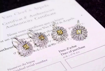 Tiff Earrings 89023 Tiff Earrings 89023