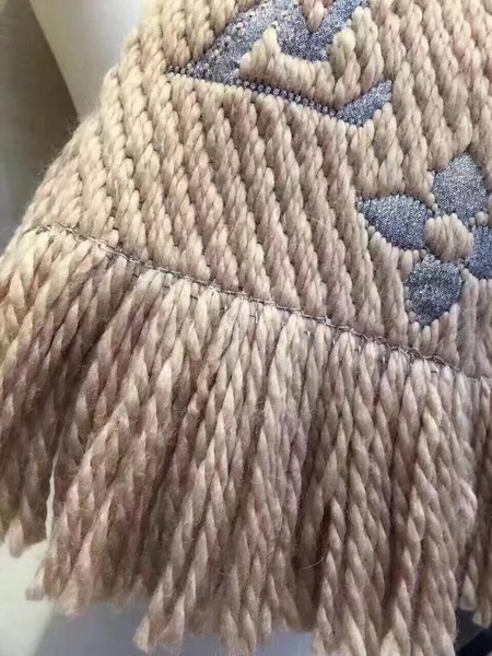 Louis Vuitton Scarf LVS7759F Louis Vuitton Scarf LVS7759F