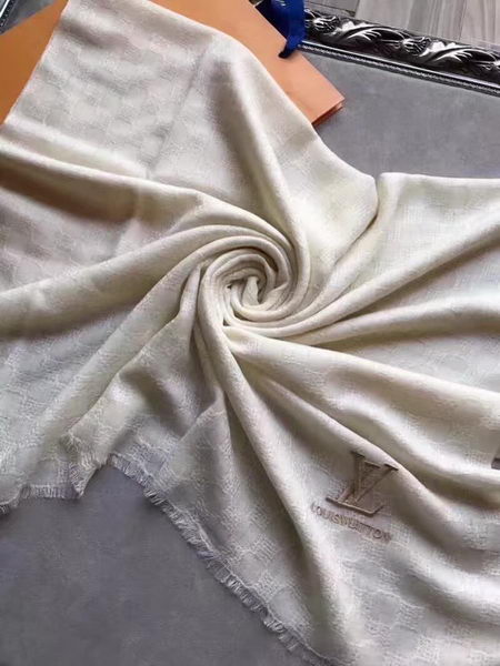 Louis Vuitton Scarf LVS9223E Louis Vuitton Scarf LVS9223E