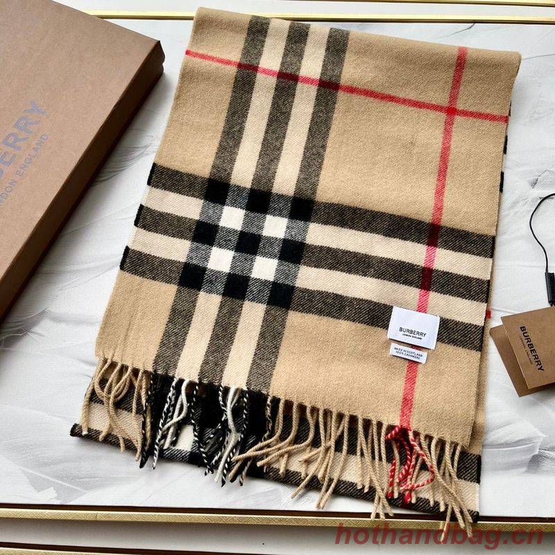 Burberry Scarf B00241 Burberry Scarf B00241