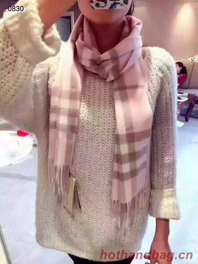 Burberry Scarf B00246 Burberry Scarf B00246