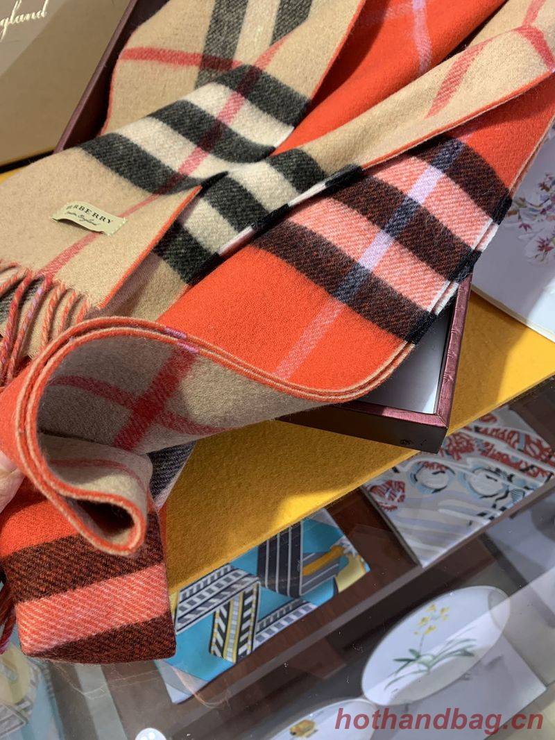 Burberry Scarf B00261 Burberry Scarf B00261