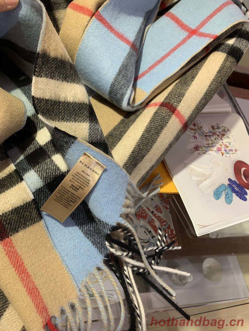 Burberry Scarf B00262 Burberry Scarf B00262