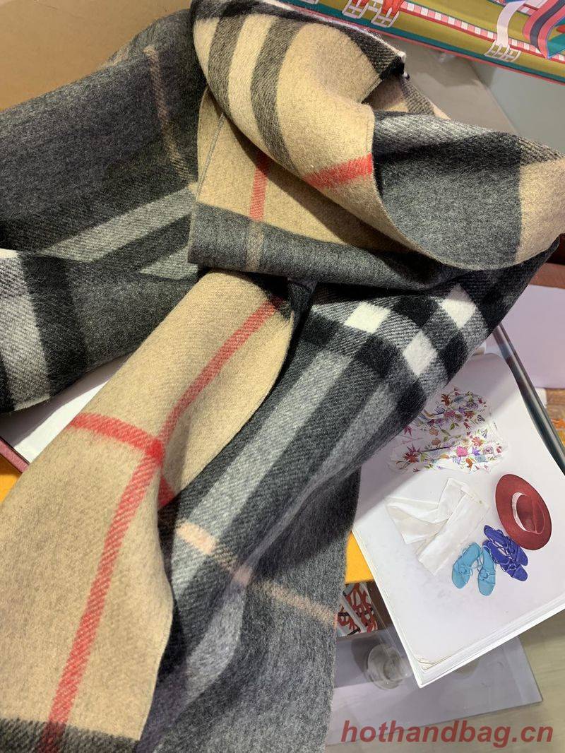 Burberry Scarf B00263 Burberry Scarf B00263