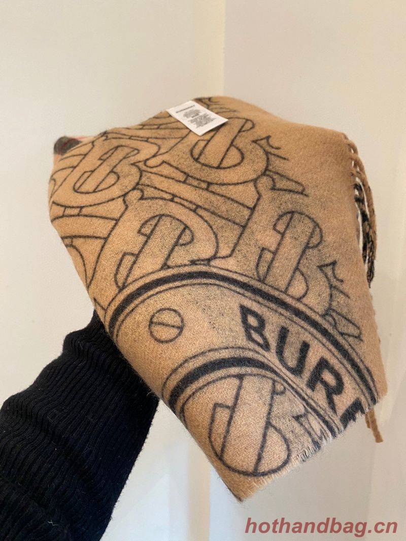 Burberry Scarf B00264 Burberry Scarf B00264