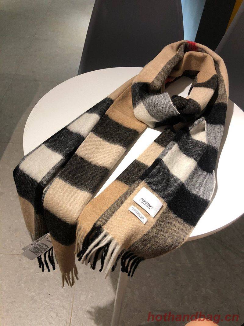Burberry Scarf B00269 Burberry Scarf B00269