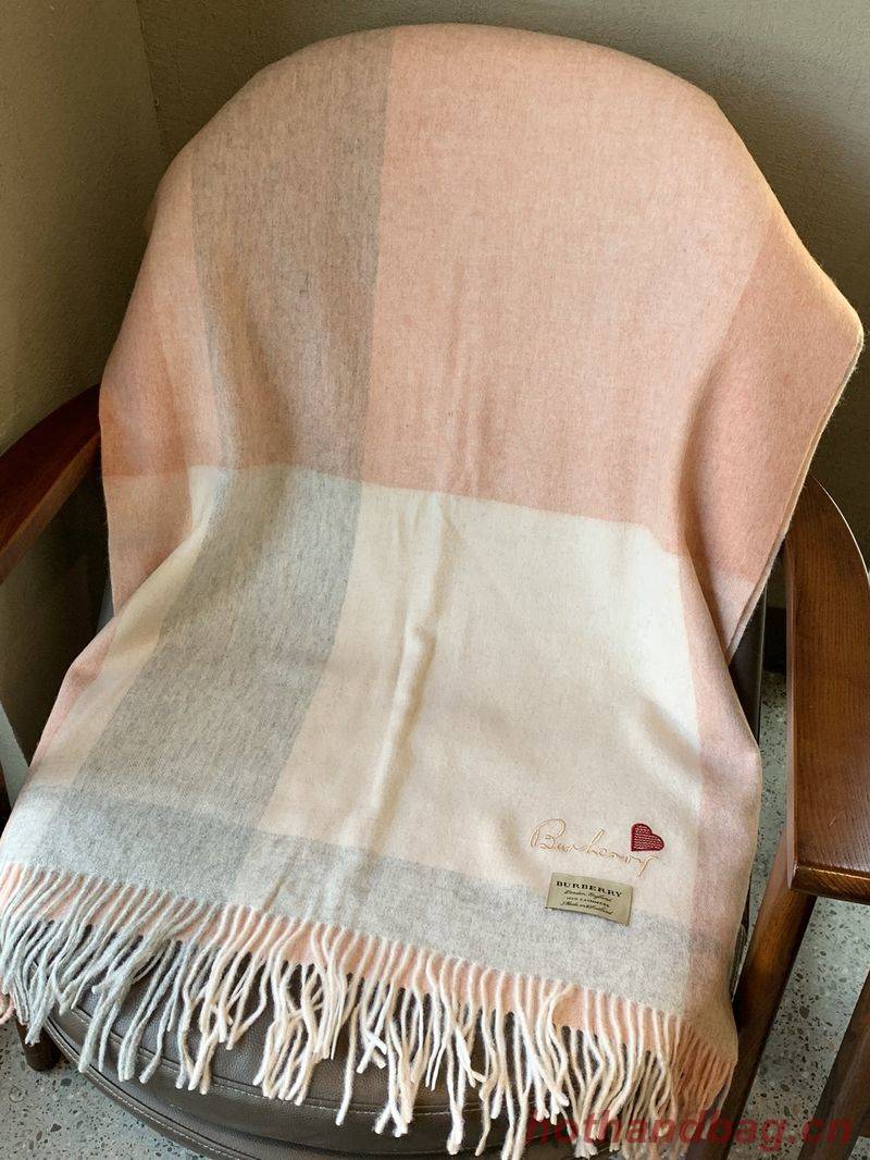 Burberry Scarf B00280 Burberry Scarf B00280