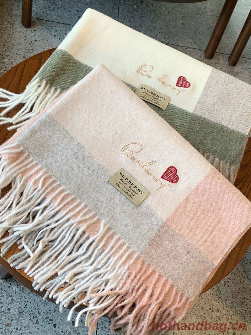 Burberry Scarf B00280 Burberry Scarf B00280