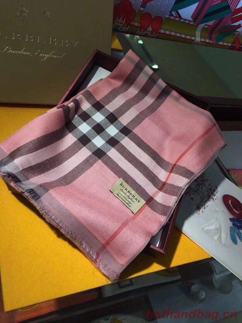 Burberry Scarf B00282 Burberry Scarf B00282