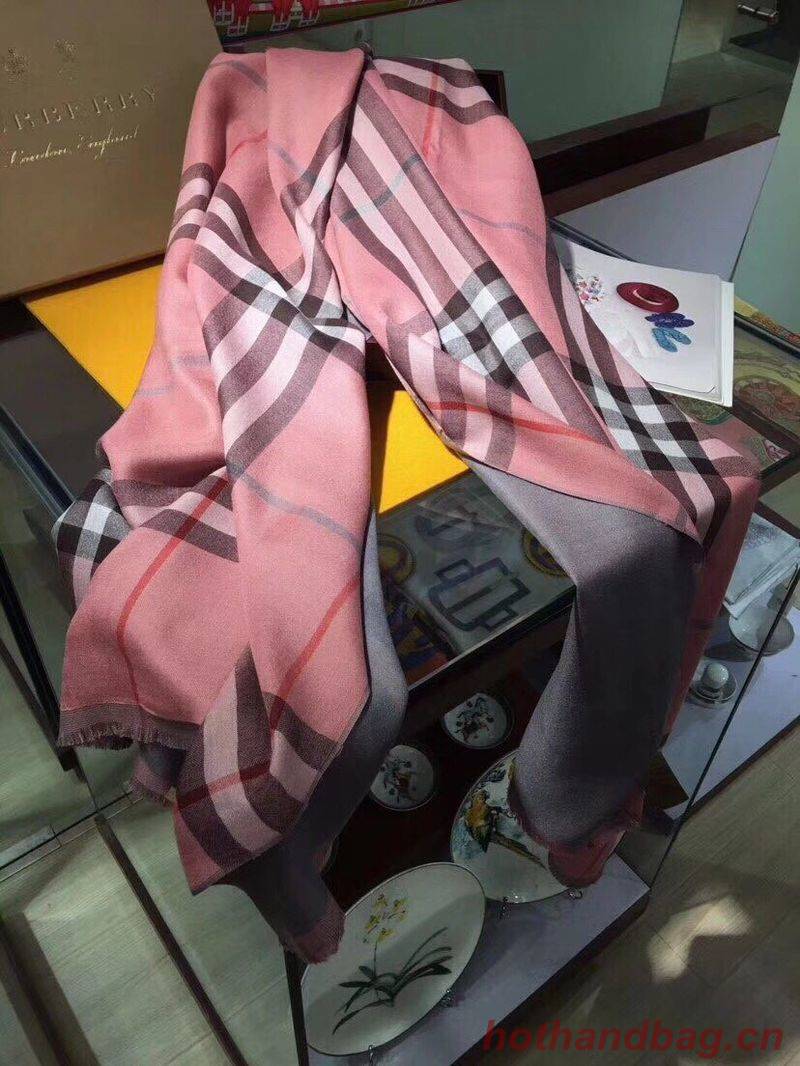 Burberry Scarf B00282 Burberry Scarf B00282