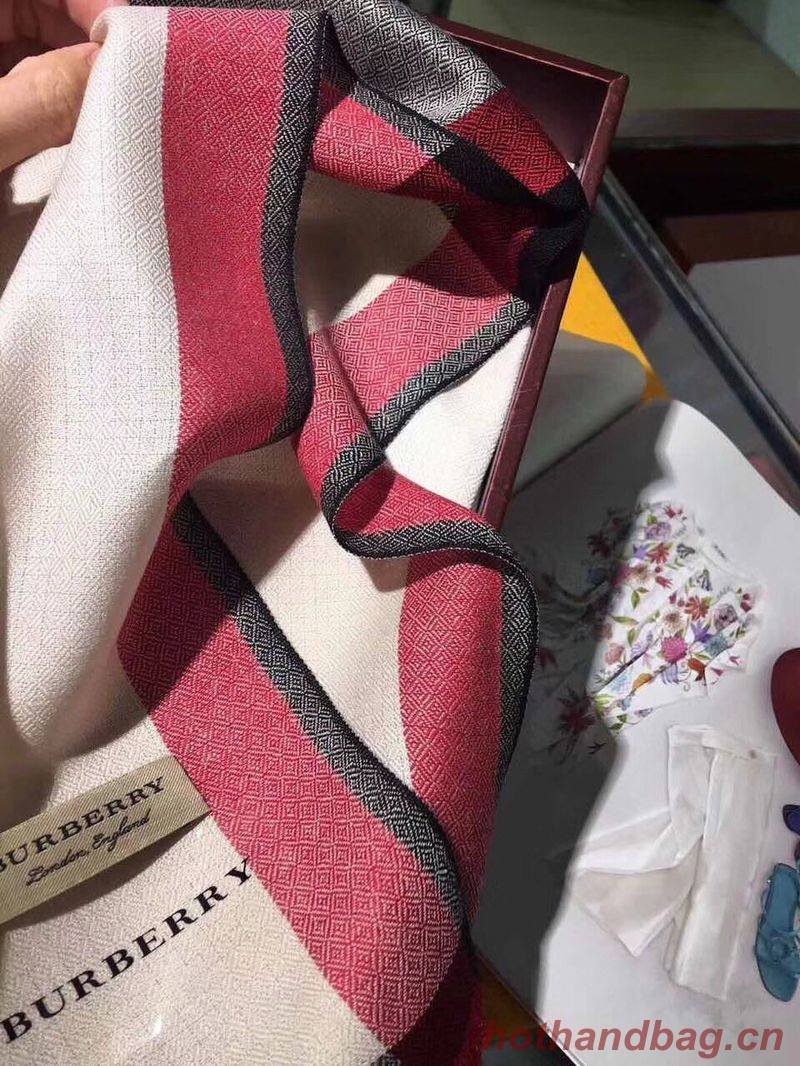 Burberry Scarf B00284 Burberry Scarf B00284