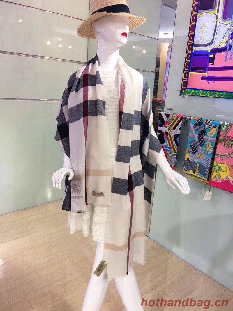 Burberry Scarf B00293 Burberry Scarf B00293