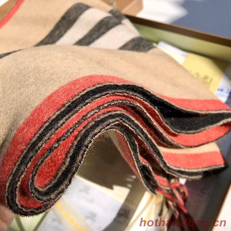 Burberry Scarf B00317 Burberry Scarf B00317