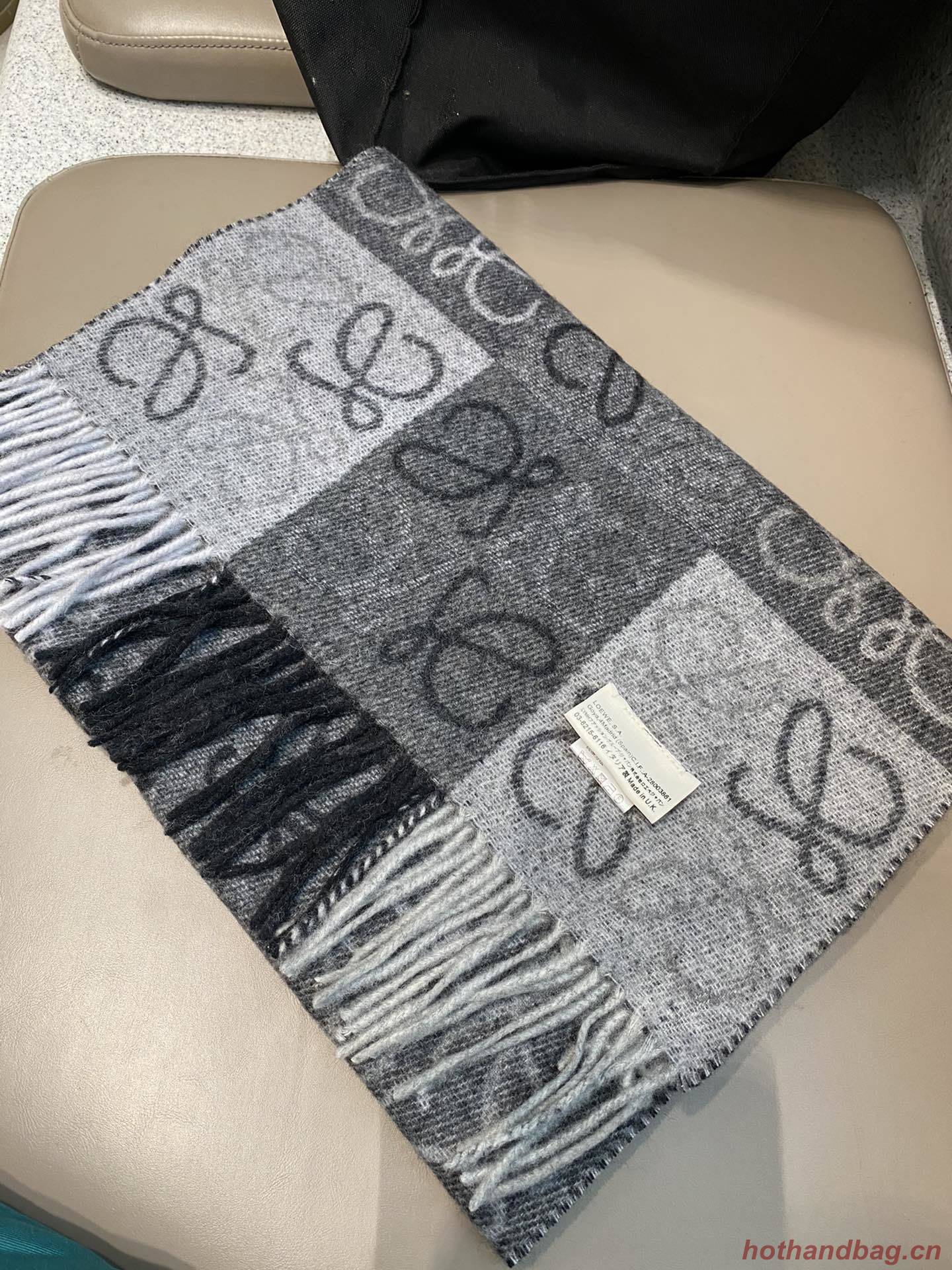 Loewe Scarf L00008 Loewe Scarf L00008