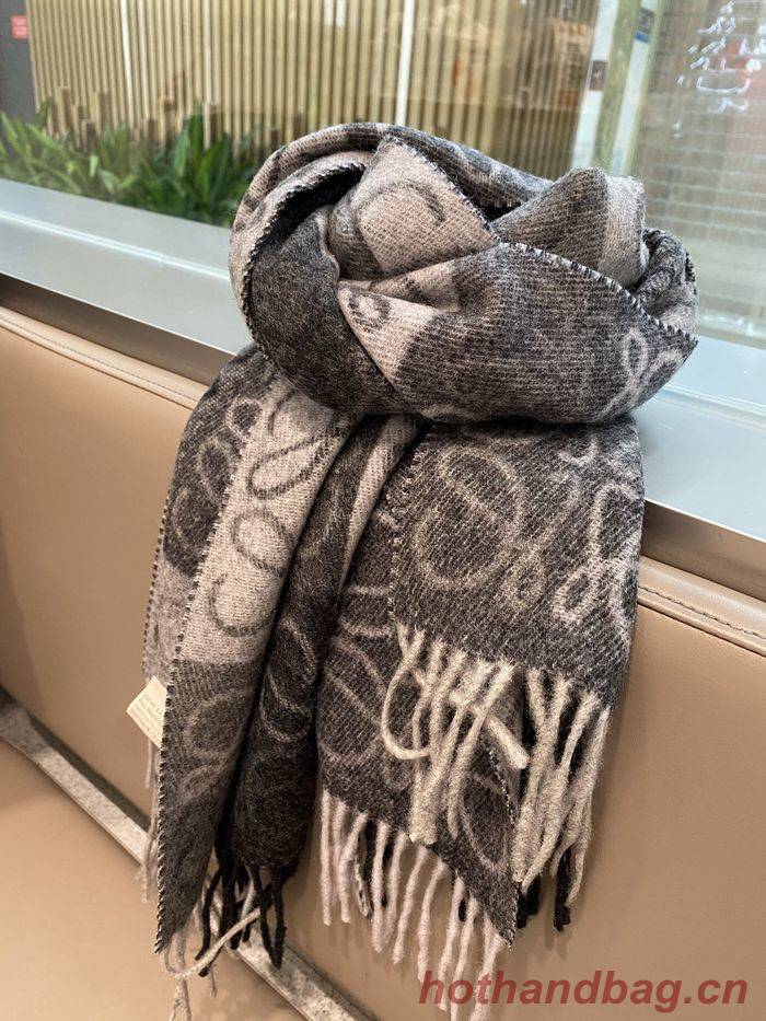 Loewe Scarf LOC00011 Loewe Scarf LOC00011