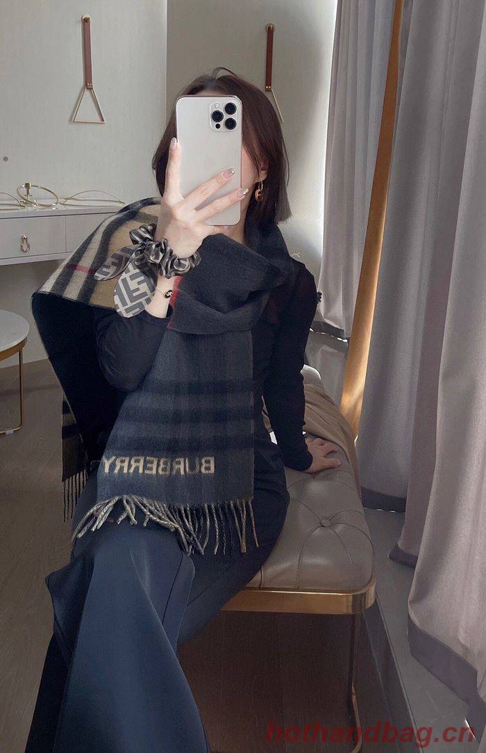 Burberry Scarf BBC00007 Burberry Scarf BBC00007
