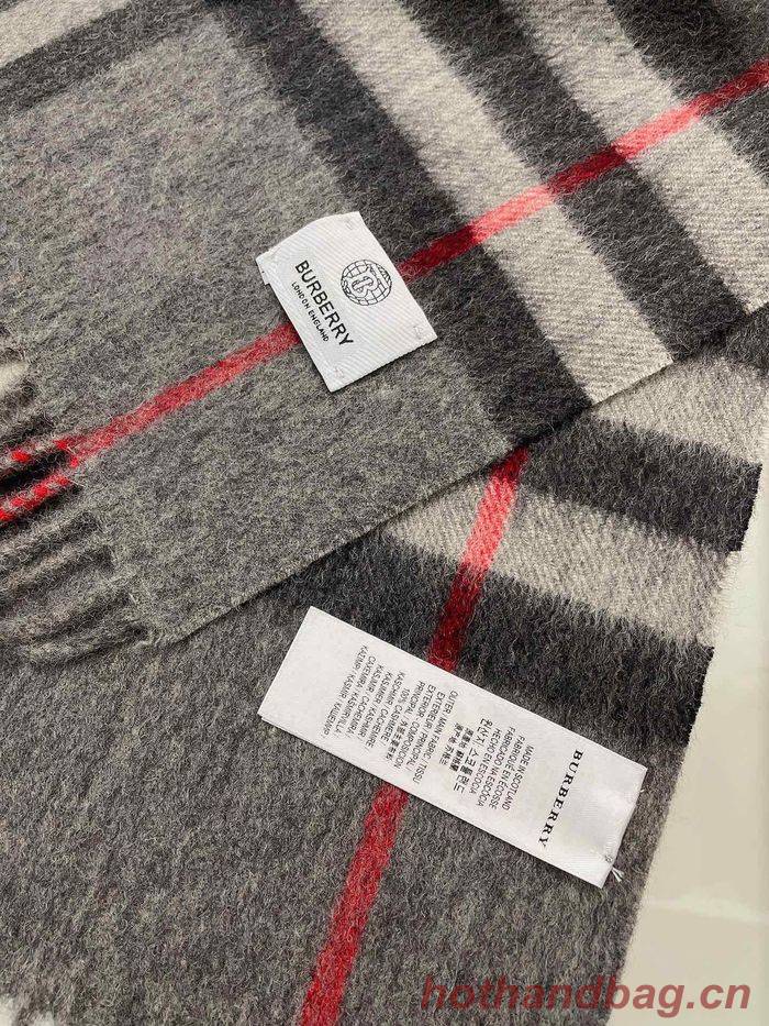 Burberry Scarf BBC00010 Burberry Scarf BBC00010