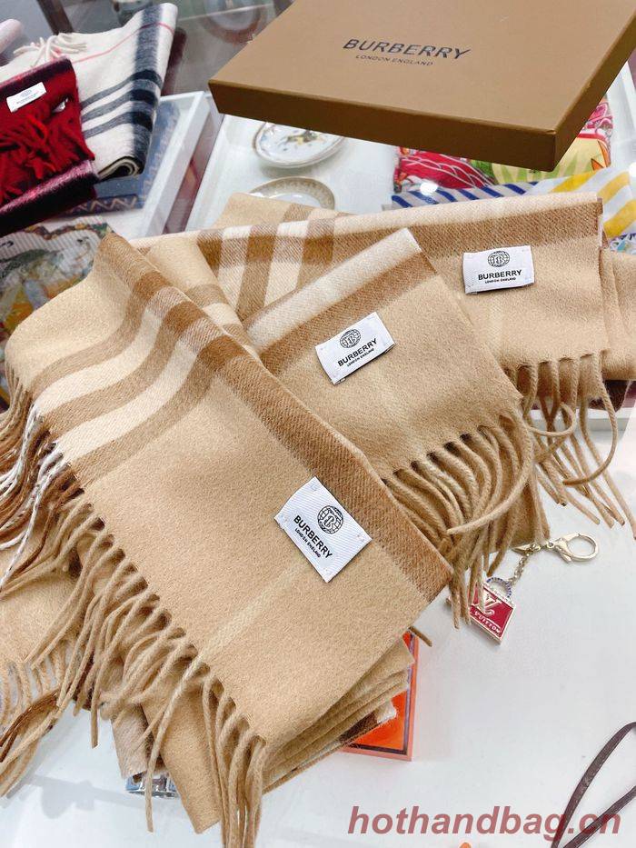 Burberry Scarf BBC00012 Burberry Scarf BBC00012