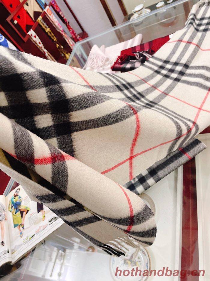 Burberry Scarf BBC00013 Burberry Scarf BBC00013
