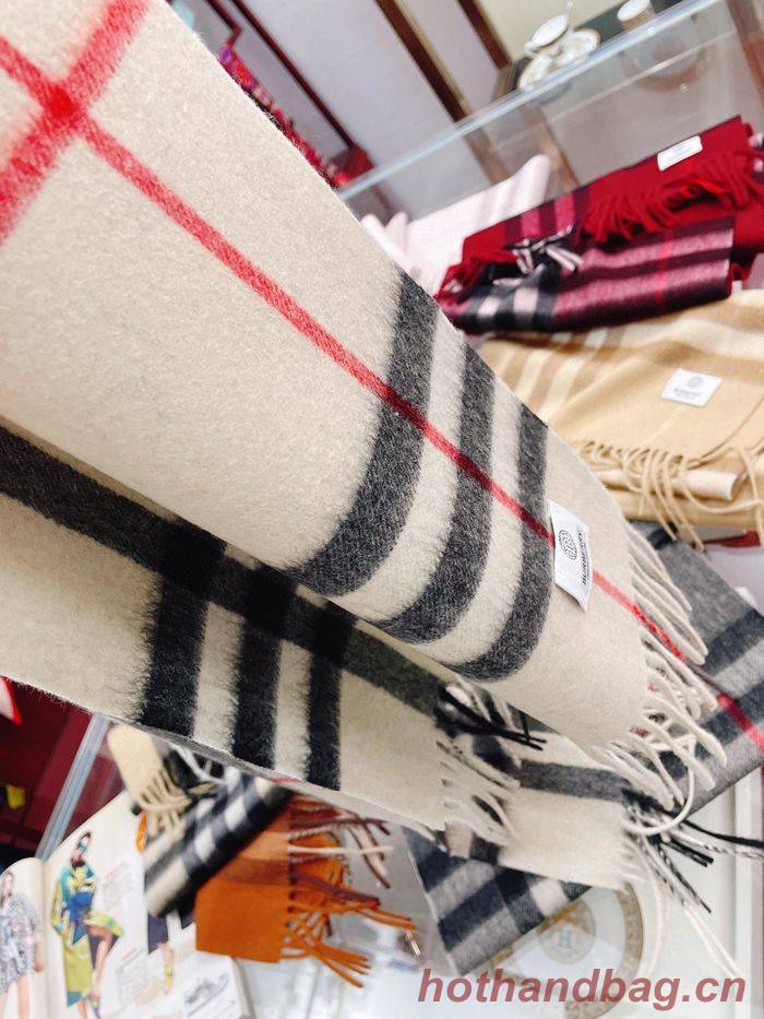 Burberry Scarf BBC00013 Burberry Scarf BBC00013