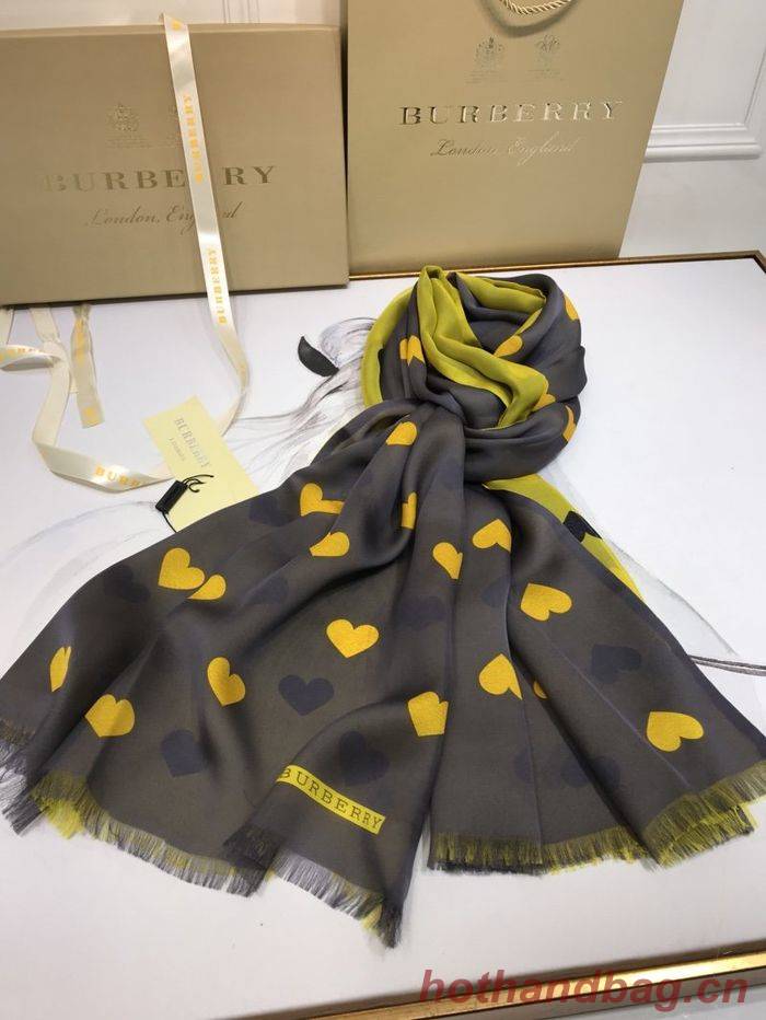 Burberry Scarf BBC00035 Burberry Scarf BBC00035