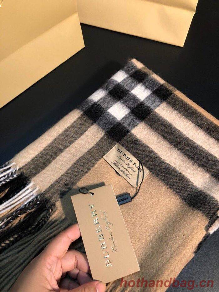Burberry Scarf BBC00039 Burberry Scarf BBC00039