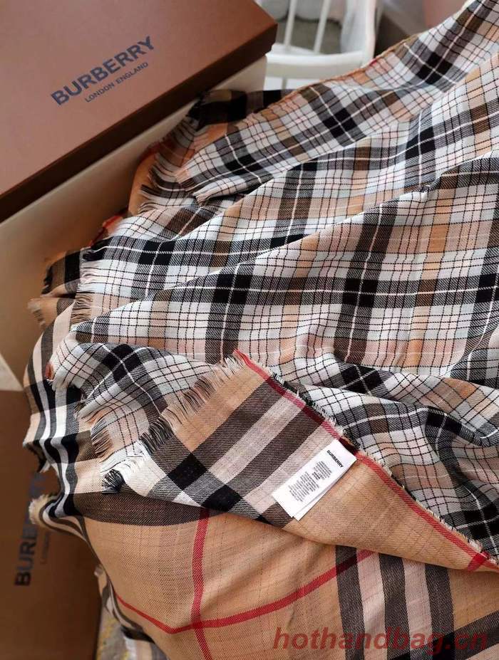 Burberry Scarf BBC00101 Burberry Scarf BBC00101