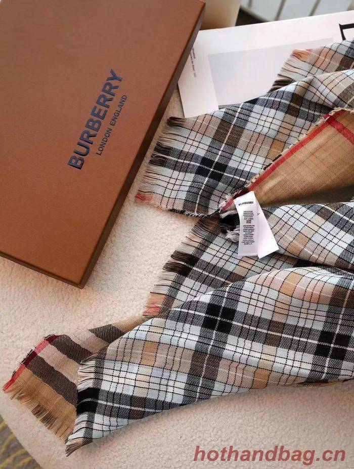 Burberry Scarf BBC00101 Burberry Scarf BBC00101
