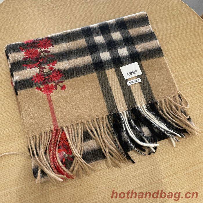 Burberry Scarf BBC00120 Burberry Scarf BBC00120