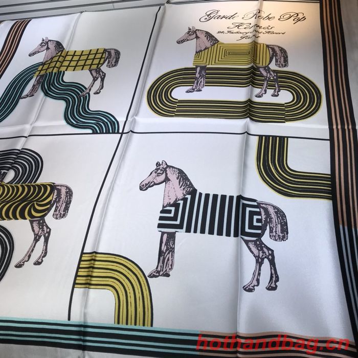 Hermes Scarf HEC00210 Hermes Scarf HEC00210