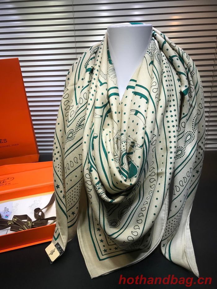 Hermes Scarf HEC00350 Hermes Scarf HEC00350