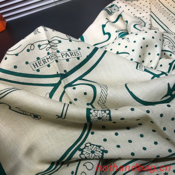 Hermes Scarf HEC00350 Hermes Scarf HEC00350