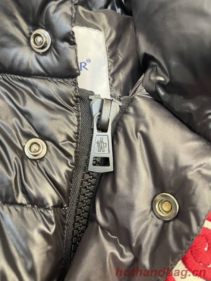 Moncler Top Quality Couple Down Coat MOY00210 Moncler Top Quality Couple Down Coat MOY00210