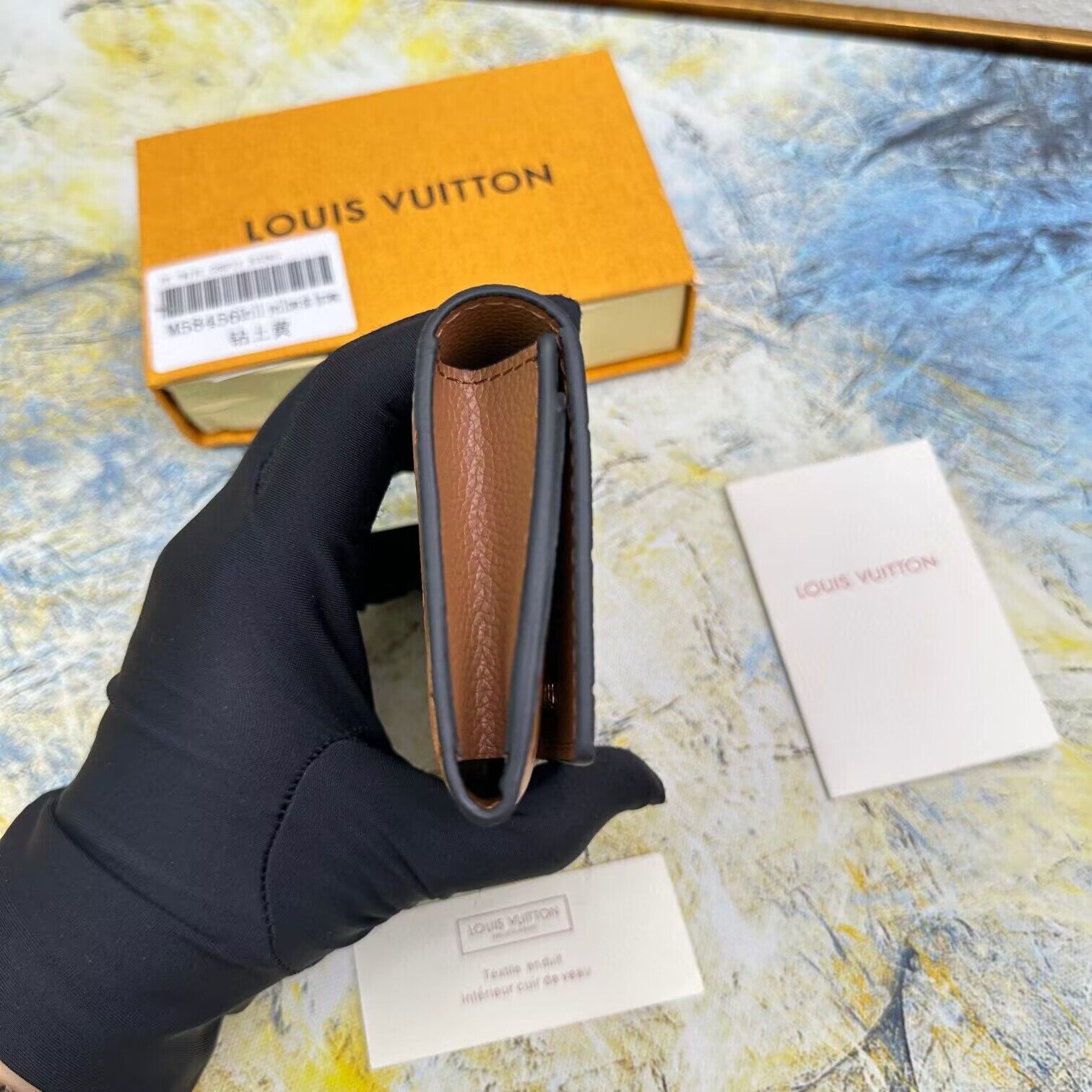 Louis Vuitton Business Card Holder M58456 Khaki Louis Vuitton Business Card Holder M58456 Khaki