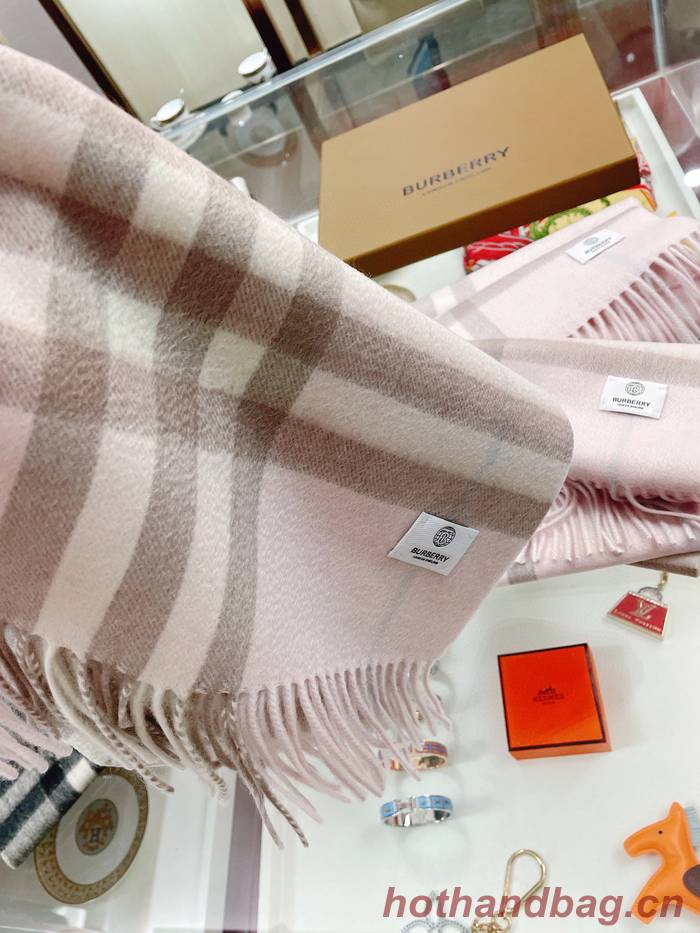 Burberry Scarf BBC00135 Burberry Scarf BBC00135