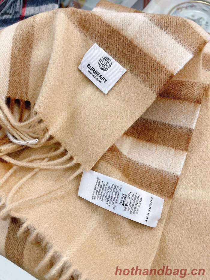 Burberry Scarf BBC00136 Burberry Scarf BBC00136