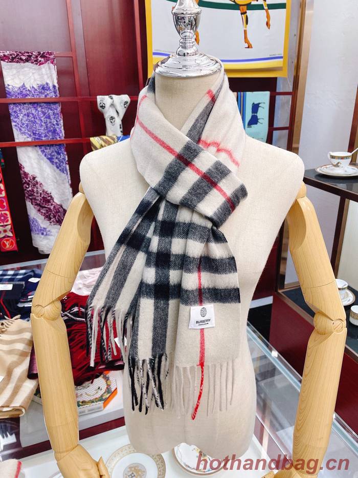Burberry Scarf BBC00137 Burberry Scarf BBC00137