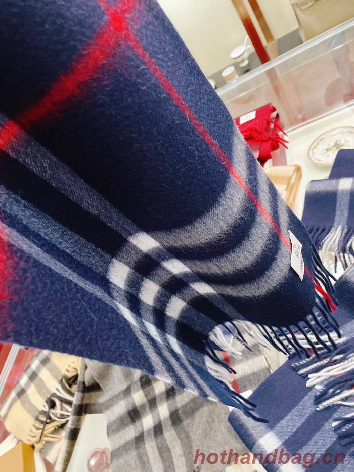 Burberry Scarf BBC00138 Burberry Scarf BBC00138