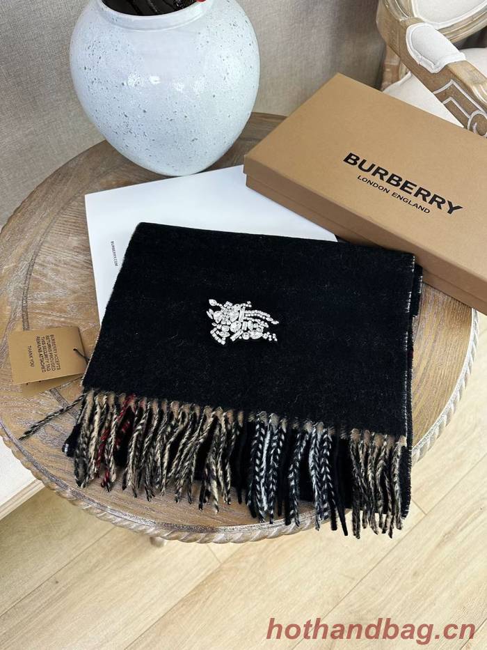 Burberry Scarf BBC00142 Burberry Scarf BBC00142