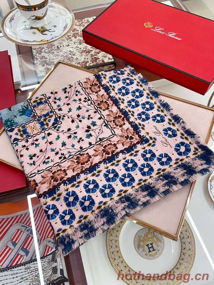 Loro Piana Scarf LPC00021 Loro Piana Scarf LPC00021