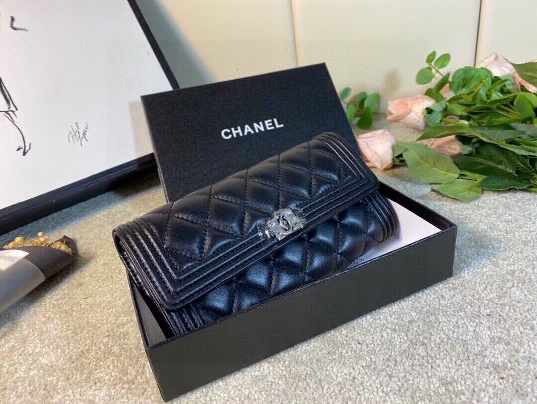 Chanel Boy Matelasse Long Wallet Black Sheepskin CHA5263 Silver Chanel Boy Matelasse Long Wallet Black Sheepskin CHA5263 Silver