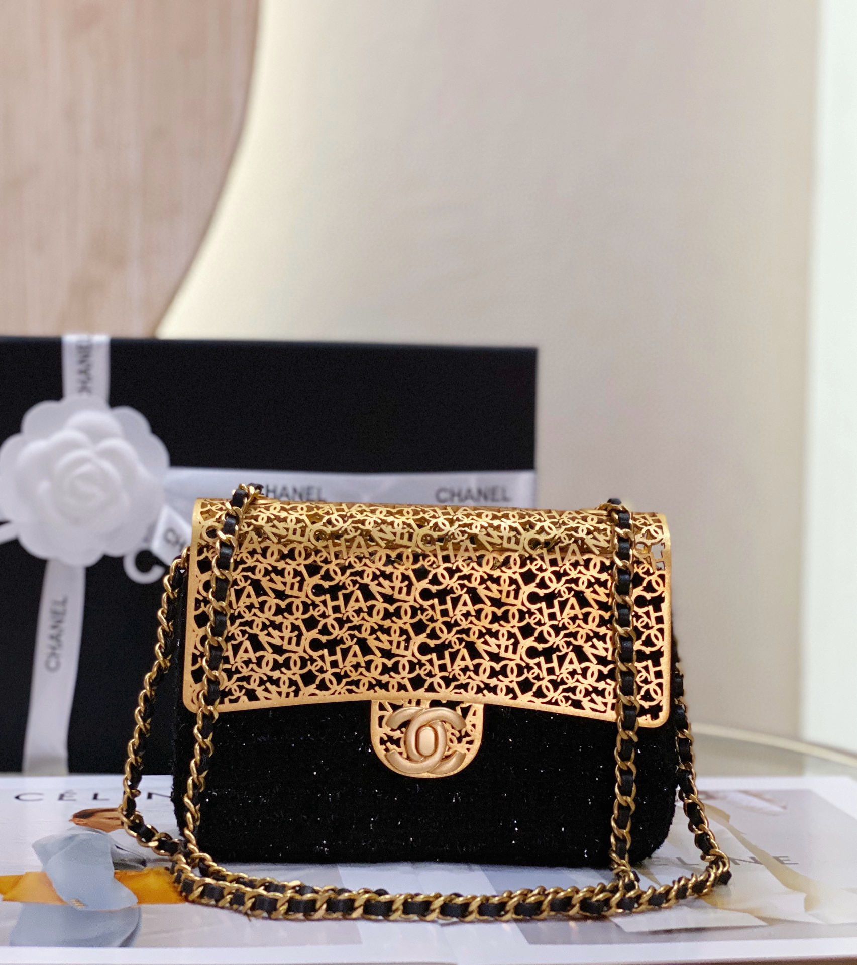 Chanel Clutch Shoulder Handbag SS2022 Gold&Black Chanel Clutch Shoulder Handbag SS2022 Gold&Black