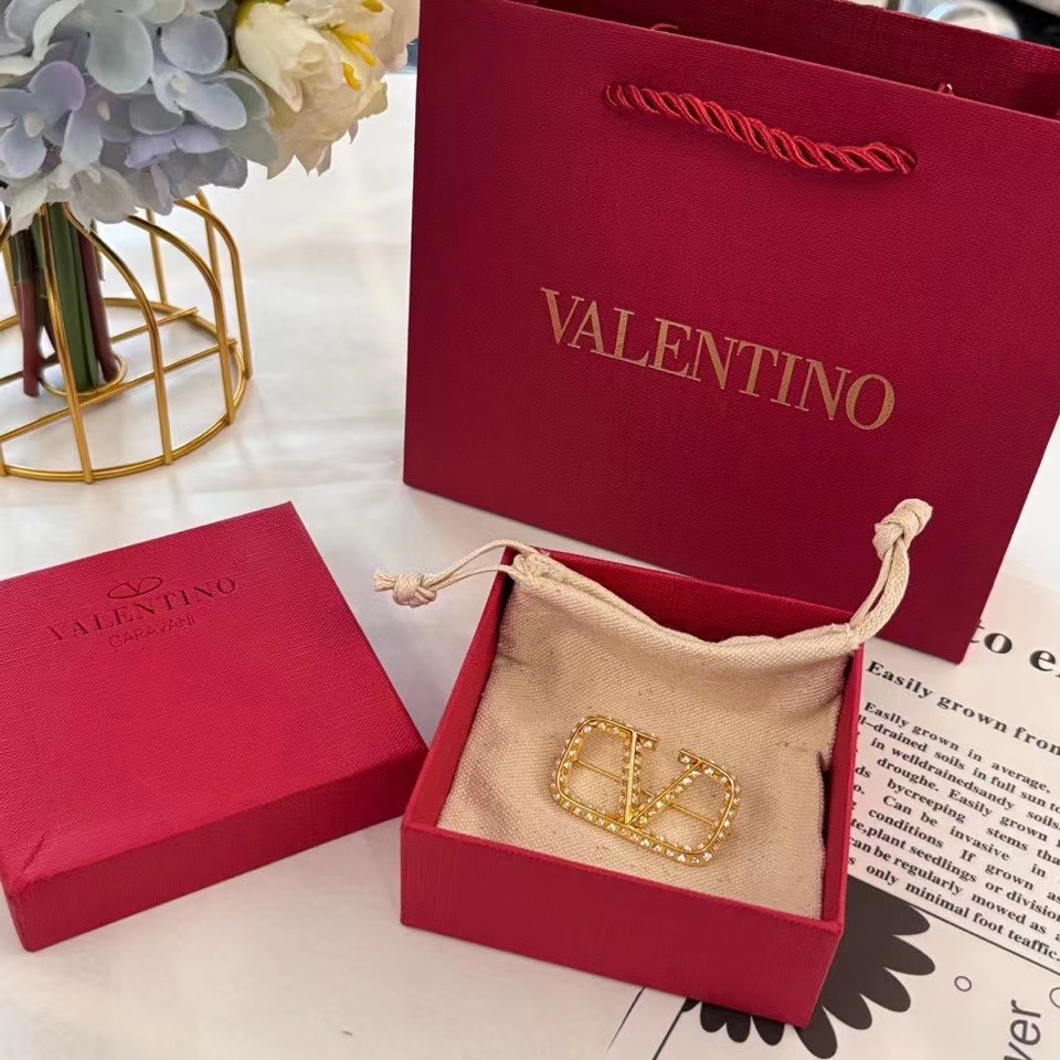 Valentino Brooch CE14392 Valentino Brooch CE14392