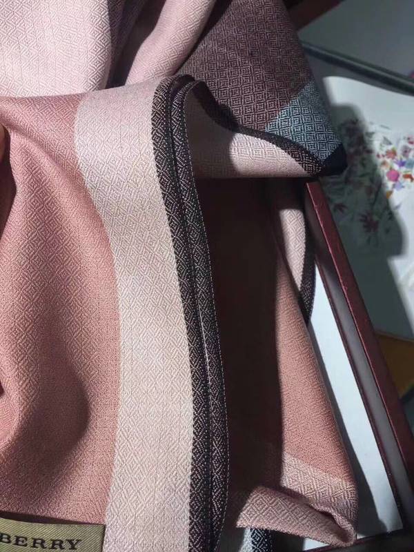 Burberry Scarf BBC00186 Burberry Scarf BBC00186