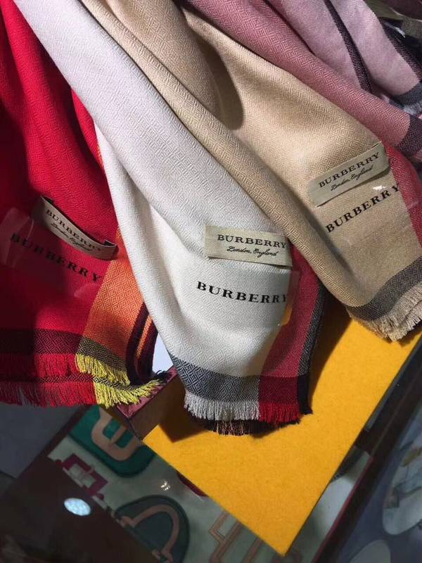 Burberry Scarf BBC00188 Burberry Scarf BBC00188