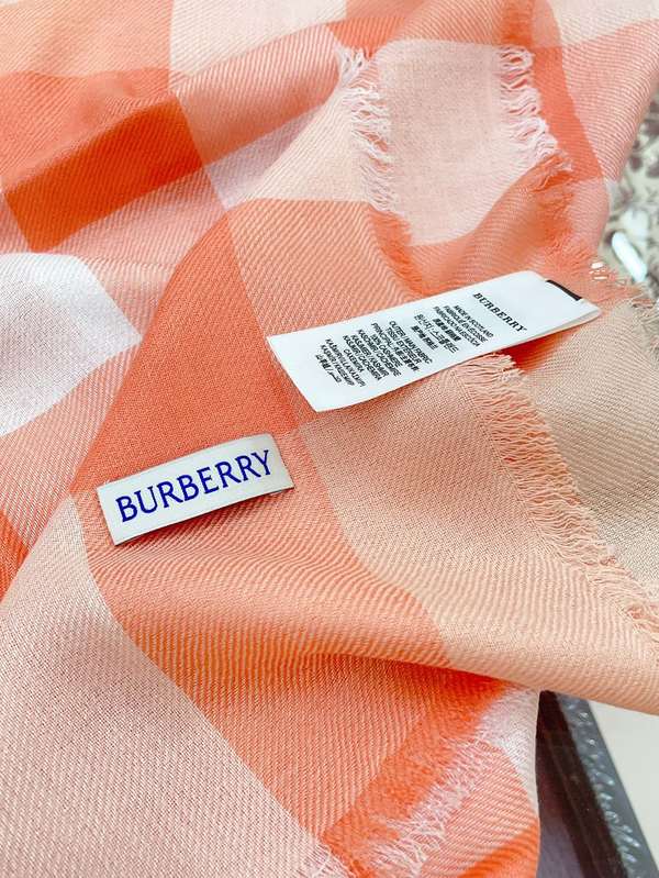 Burberry Scarf BBC00195 Burberry Scarf BBC00195