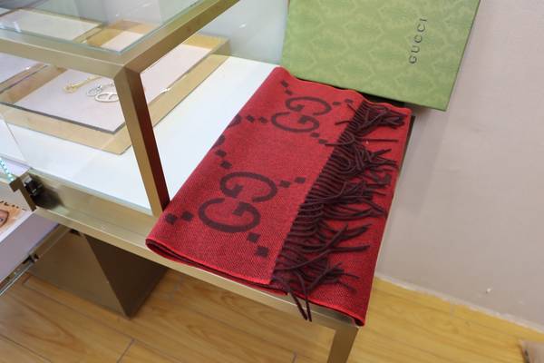 Gucci Scarf GUC00352 Gucci Scarf GUC00352