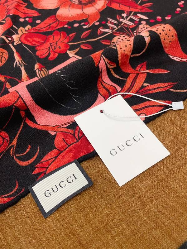 Gucci Scarf GUC00381 Gucci Scarf GUC00381