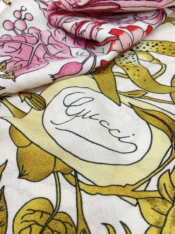 Gucci Scarf GUC00382 Gucci Scarf GUC00382